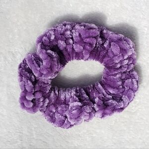 Crochet scrunchie - magenta